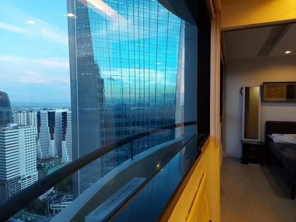 Family Staycation With Pool Manila Exterior foto