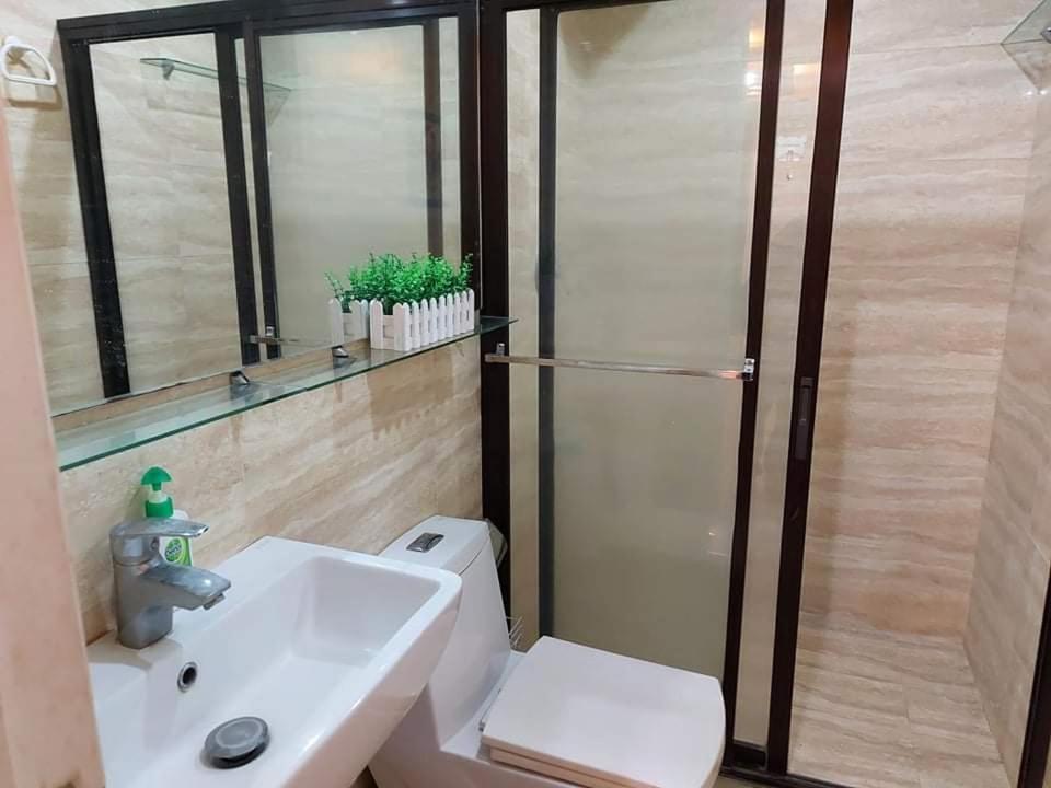 Family Staycation With Pool Manila Exterior foto